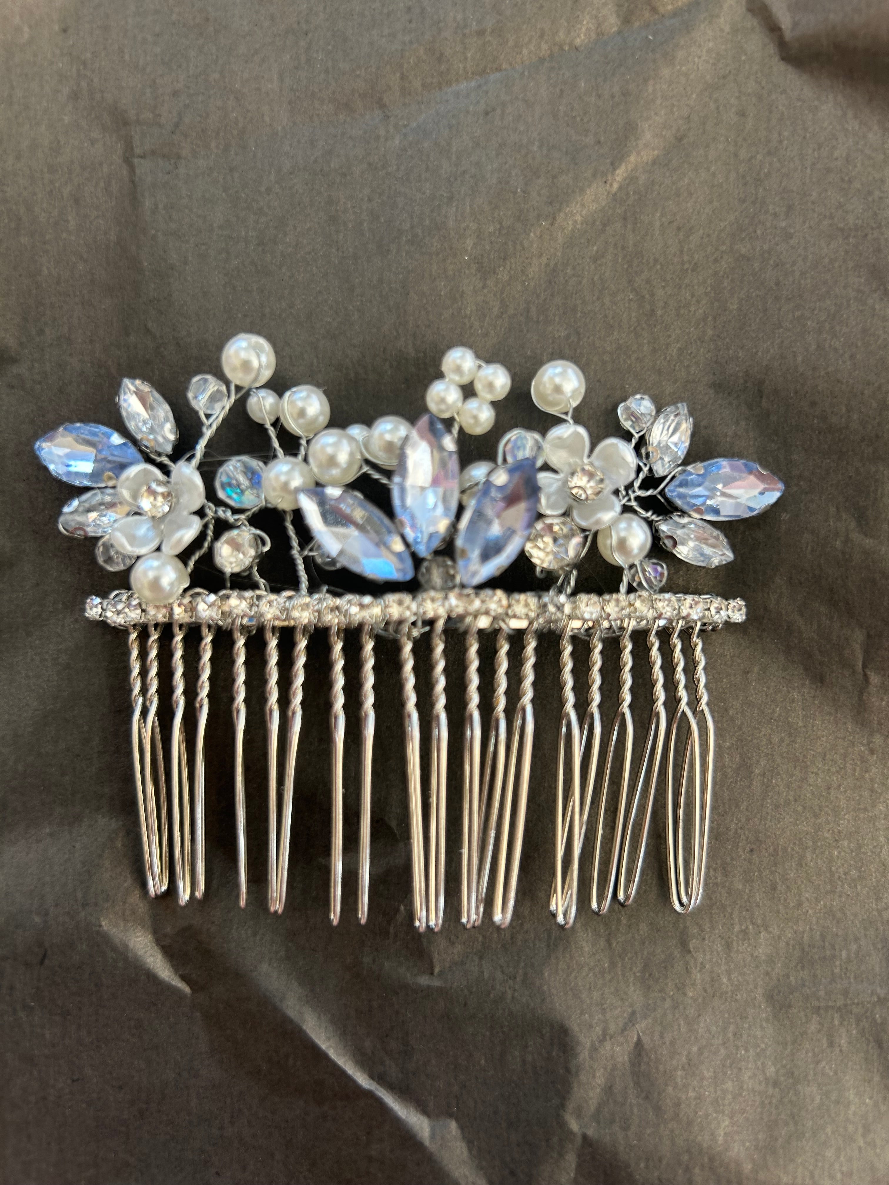 Blue and pearl hair comb